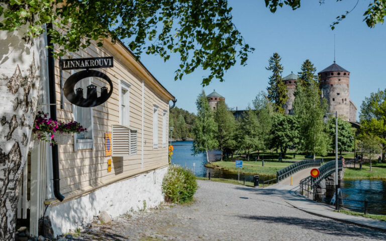 Linnakrouvi | Summer restaurant | Savonlinna