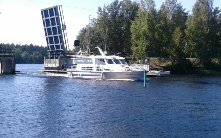 Take a cruise from Punkaharju to Savonlinna! Cruises from Punkaharju to Savonlinna on Thursdays 27.6. – 15.8.2024